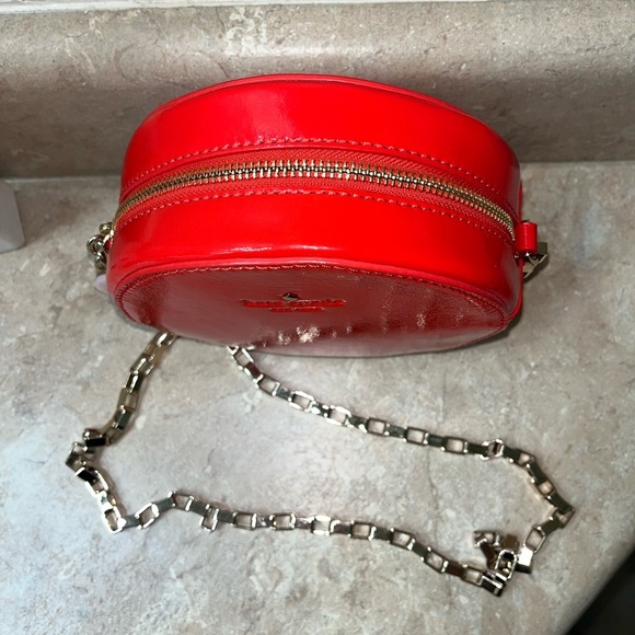 Kate Spade New York Normandy Park Circle Bag, Red Patent Leather Vintage Rare - Picture 5 of 11